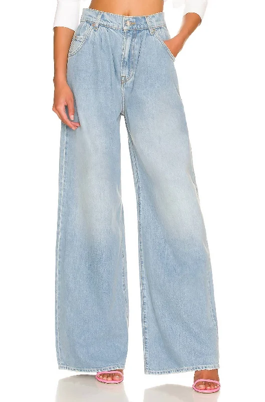 Chloe High Rise Pleated Wide Leg Jeans In Sawtelle