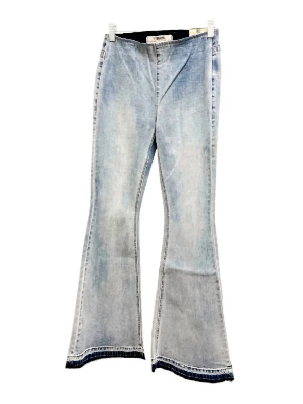 Women's Denim Stretch Flare Jean In Light Wash