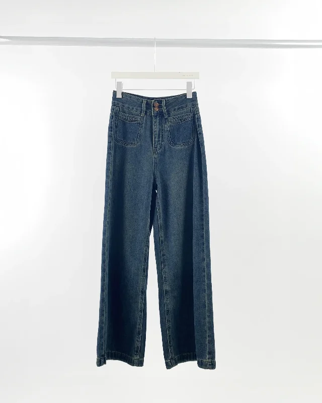 36911 Straight Leg Jeans